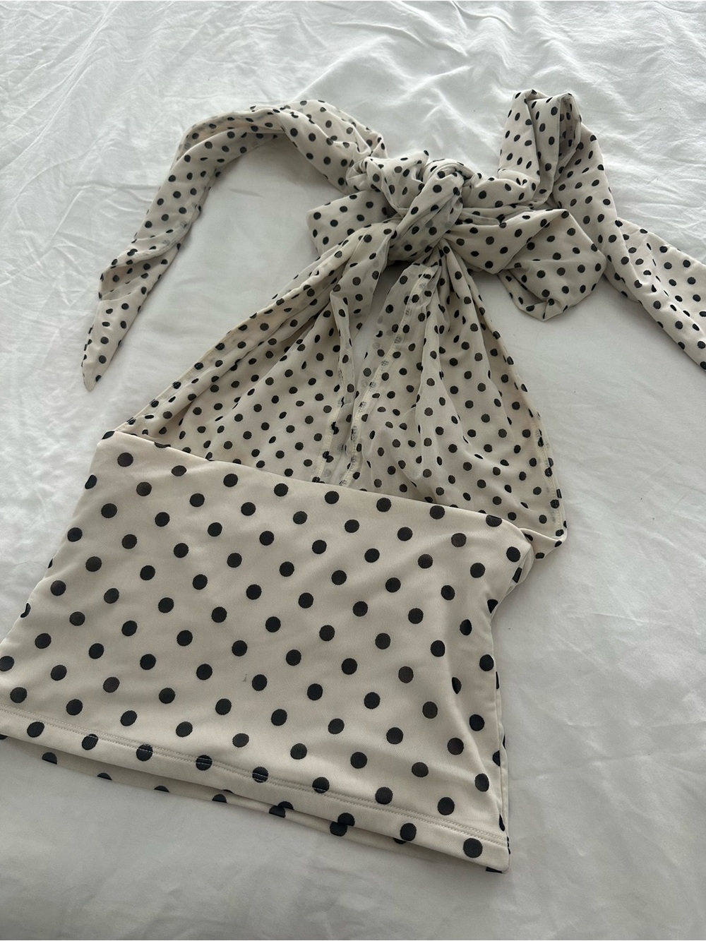 Abercrombie & Fitch Cream Top with Black Polka Dot Accent - Picture 3 of 10